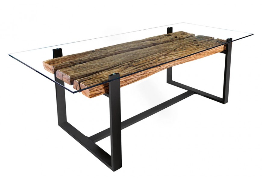 Jedálenský stôl v industriálnom štýle Barracuda obdĺžnikového tvaru z teakového dreva s výraznou kresbou vo viacerých hnedých farebných odtieňoch s vrchnou doskou z bezpečnostného skla s obdĺžnikovými kovovými nohami v čiernej farbe