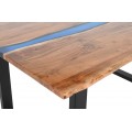 Moderný dizajnový obdĺžnikový jedálenský stôl Aquila s hnedou akáciou doskou s modrým akcentom a čiernymi nohami 160 cm