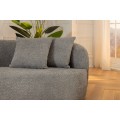 Dizajnová buklé trojmiestna sedačka Jina v oblúkovom tvare so sivým poťahom a tromi vankúšmi 229 cm