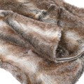 Štýlová moderná obdĺžniková hnedo krémová deka Jarun z umelej kožušiny s dlhým vlasom s pásikovým vzorom 180 cm
