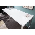 Moderný obdĺžnikový biely písací stôl White Desk s lesklou doskou a hranatými striebornými kovovými chrómovými nohami 140 cm
