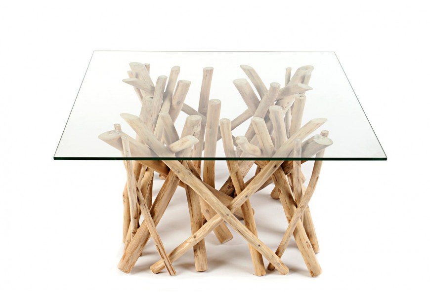 Etno štvorcový konferenčný stolík Sumba so svetlou hnedou drevenou podstavou z vetiev a sklenenou doskou 80 cm