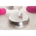 Luxusný glamour okrúhly strieborný konferenčný stolík Hammerblow s kladivkovou štruktúrou z kovu 80 cm