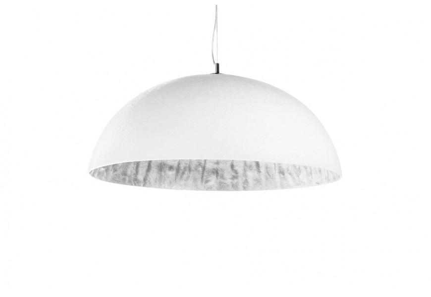 Moderný biely luster Glow zo sklenených vlákien s okrúhlym tvarom perleťovým vnútrom a lesklým kovovým detailom s výraznou štruktúrou na tienidle