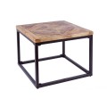 Etno štvorcový príručný stolík Frida z masívneho dreva sparketovým dizajnom vrchnej dosky a čiernou kovovou konštrukciou 60 cm