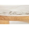 Art deco oválny jedálenský stôl Marmol Lignia s bielou mramorovou doskou a masívnou orechovou podstavou 200 cm
