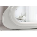 Dizajnové art deco nástenné obdĺžnikové zrkadlo Swan s rámom v bielej farbe so zvlnenými bočnými stranami 160 cm
