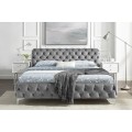 Moderná chesterfield manželská posteľ Modern Barock so sivým zamatovým poťahom a diamantovým prešívaním 190 cm 