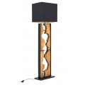 Moderná hnedá stojaca lampa Arbaro s čiernym štvorcovým tienidlom z bavlny s obdĺžnikovou konštrukciou zo suarového dreva s dekoratívnym vyrezávaním s kovovým rámovaním v čiernej farbe s obdĺžnikovou podstavou z kaučukového dreva v čiernej povrchovej úprave
