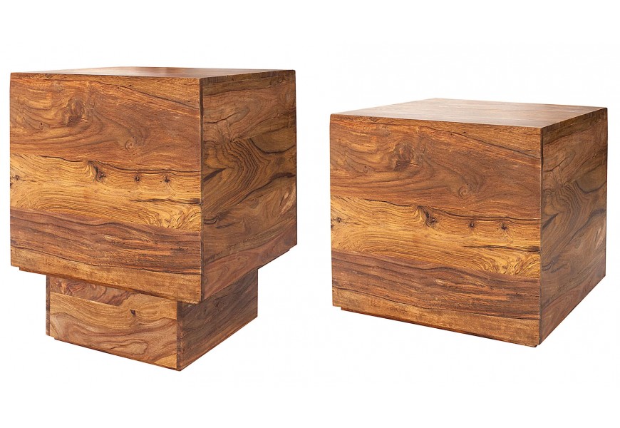 Set kockových stolíkov z masívneho dreva s výraznou prírodnou kresbou