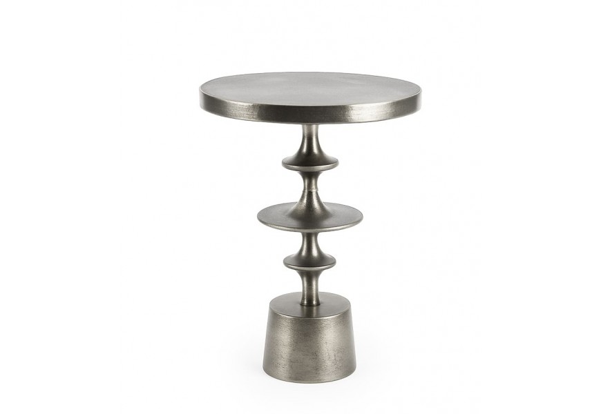 Moderný sivý kovový príručný stolík Ludwig s okrúhlou vrchnou doskou a dizajnovou nohou s tromi kruhovými prvkami a mohutnou podstavou