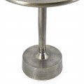 Dizajnový industriálny príručný stolík Ludwig a okrúhlou doskou s vyvýšeným okrajom na jednej nohe z kovu v sivej farbe 53 cm
