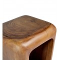 Dizajnová etno taburetka Sulawesi z masívneho suarového dreva v tmavej hnedej farbe s výrezom 46 cm