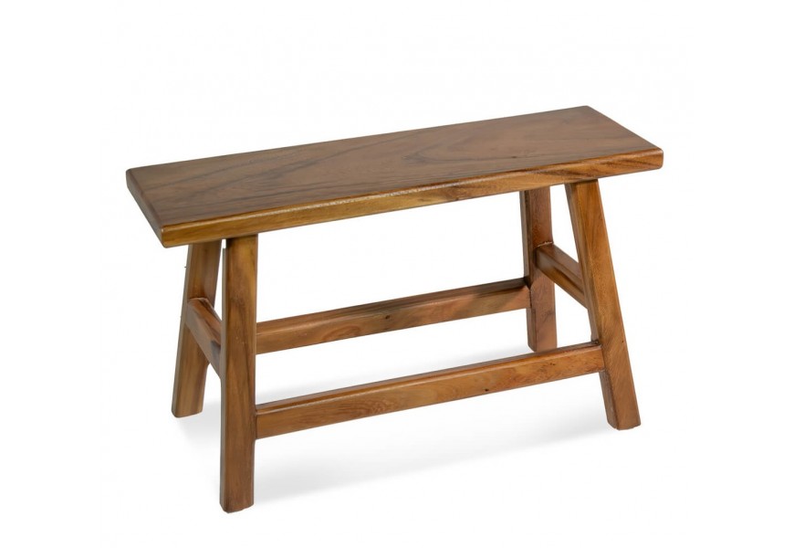 Etno hnedá obdĺžniková lavica Sulawesi z masívneho dreva suar v naturálnom tmavom hnedom lakovaní s prírodnými štruktúrami so šikmými nožičkami prepojenými lineárnymi výstuhami