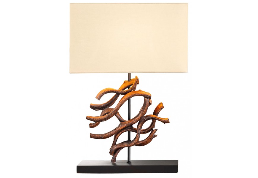 Rustikálna stolová lampa s obdĺžnikovým krémovým tienidlom a umelecky tvarovanou podstavou z kaučuku a z prírodného dreva v teplom hnedom odtieni