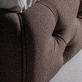 Luxusná chesterfield hnedá čalúnená posteľ Mia s prešívaním a vysokým čelom a kovovými nožičkami 223 cm 