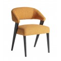 Luxusná dizajnová buklé jedálenská stolička Fragonio s drevenou konštrukciou z dubového a kaučukovníkového dreva v čiernej farbe so šikmými nožičkami s čalúneným sedadlom a chrbtovou opierkou v horčicovej žltej farbe