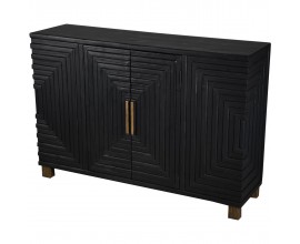 Luxusný glamour čierny príborník Gaston so zlatými metalickými úchytkami a nožičkami s dvojitými dvierkami s geometrickým vyrezávaným reliéfom s motívom rovných línií a kosoštvorcov