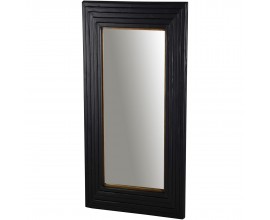Luxusné glamour závesné zrkadlo Gaston s obdĺžnikovým dreveným rámom s čiernym lakovaním s zlatým detailom na vnútornej strane s vyrezávaným lineárnym vzorom