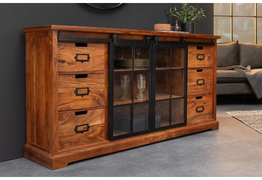 Industriálny masívny hnedý príborník Woodcut s dvomi posuvnými dvierkami s čiernymi koľajnicami a šiestimi zásuvkami 148 cm 