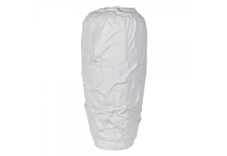 Moderná porcelánová váza Crumple v bielej farbe vysoká okrúhla dekoratívna s plastickou štruktúrou pripomínajúcou pokrčený papier