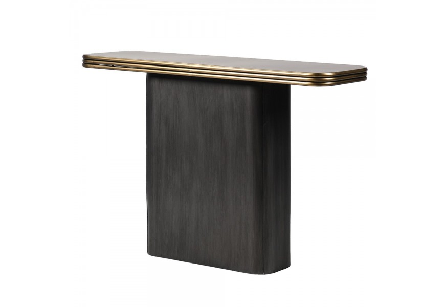 Luxusný glamour konzolový stolík Bhone s plnou podstavou s obdĺžnikovým pôdorysom v čiernej farbe so štruktúrou letokruhov a obdĺžnikovou kovovou vrchnou doskou v zlatej farbe s trojvrstvovým dizajnom so zaoblenými rohmi a hranami