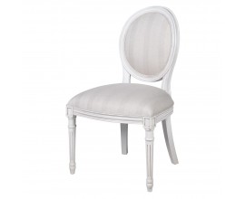 Luxusná klasická čalúnená detská stolička Mackly s okrúhlou opierkou a mohutným sedadlo s textilným poťahom s pruhovaným sivo-bielym vzorom s dreveným rámom s vyrezávaným zdobením a prehnutými zadnými nohami v bielej farbe