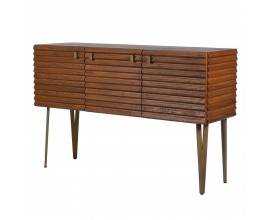 Retro luxusný obdĺžnikový masívny príborník Striata trojdverový z dreva s 3D lamelovým dizajnom v hnedej farbe 141 cm