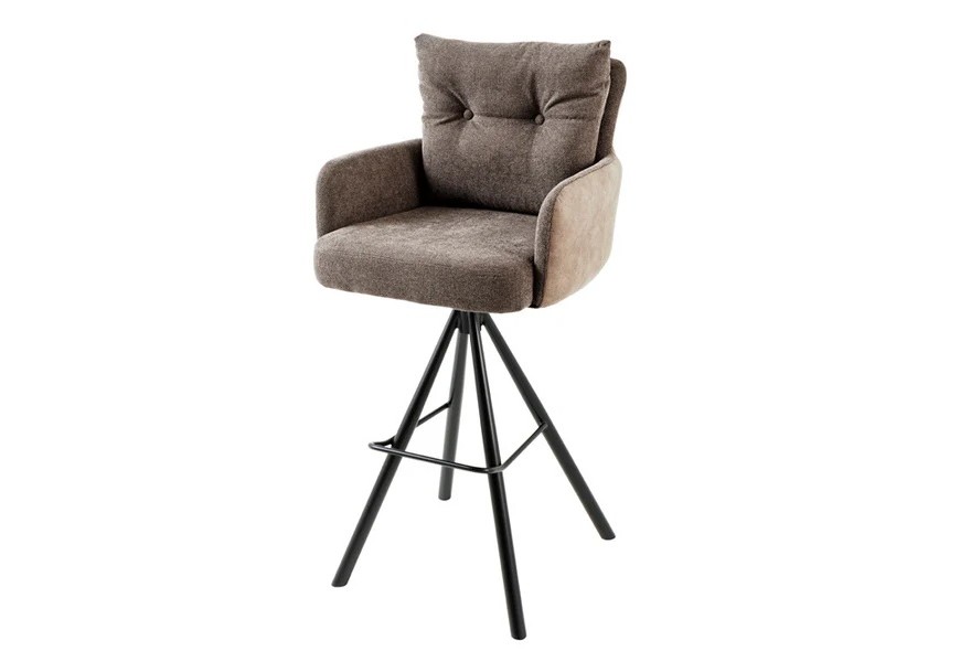 Moderná barová stolička Dover s čiernou kovovou podstavou v hnedom poťahu z textilnej zamatovej látky s vankúšom s gombíkmi