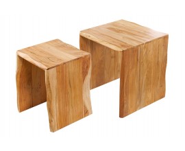 Vidiecka sada dvoch štvorcových príručných stolíkov Mammut z masívneho hnedého dreva s nepravidelnými hranami 55 cm