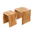 Vidiecka sada dvoch štvorcových príručných stolíkov Mammut z masívneho hnedého dreva s nepravidelnými hranami 55 cm