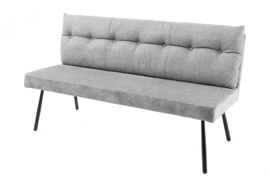 Industriálna svetlosivá trojmiestna sedačka s čiernymi kovovými nožičkami obdlžníkovým operadlom s prešívaným vankúšom s gombíkmi zamatovým bokom a textilným sedadlom