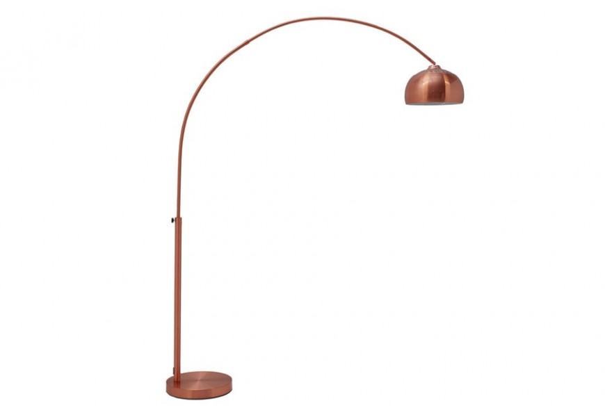 Moderná kovová okrúhla stojaca lampa Big Bow v medenej farbe s okrúhlym tienidlom s perforáciou so zaoblenou nohou okrúhlou podstavou s nastaviteľnou výškou