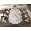 Luxusný moderný oválny jedálenský stôl Vita Naturale z bieleho porcelánu s mramorovým vzorom s nohou z hnedého dreva 240 cm