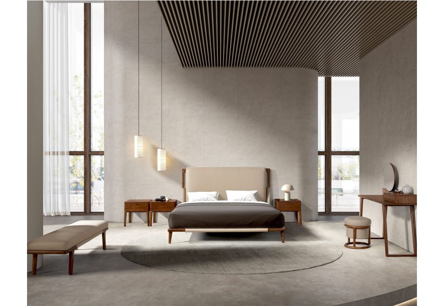 Luxusná zostava čalúneného koženého nábytku do spálne Vita Naturale s béžovým poťahom a orechovo hnedým drevom s manželskou posteľou a lavicou s toaletným stolíkom so zrkadlom a taburetkou