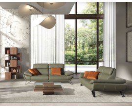 Luxusná moderná zostava obývacieho nábytku Vita Naturale so zelenými koženými sedačkami a orechovo hnedým drevom