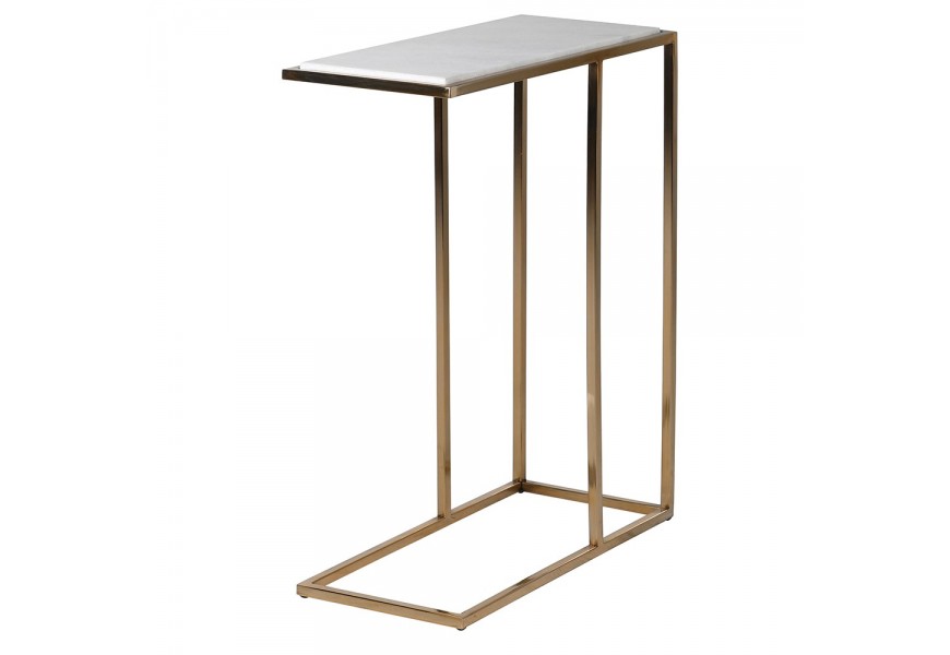 Glamour mramorový príručný stolík Nashik s obdĺžnikovou vrchnou doskou z bieleho mramoru so subtílnou kresbou s lineárnou konštrukciou s nehrdzavejúcej ocele v lesklej zlatej farbe