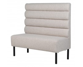 Luxusná béžová dizajnová lavica Belva s predĺženou chrbtovou opierkou s buklé čalúnením s obdĺžnikovou sedacou časťou s drevenými nožičkami z dreva