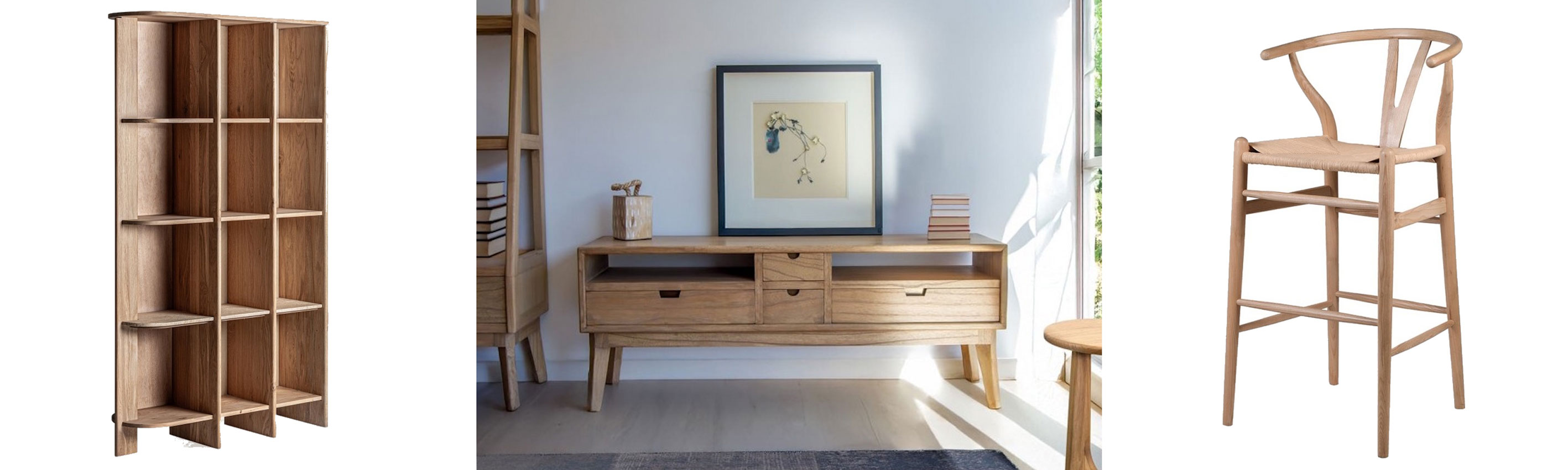 Luxusný škandinávsky nábytok v svetlom drevenom prevedení dizajnová luxusná knižnica Naria so zaoblenou policou a retro televízny stolík Bergen s úložným priestorom a barová stolička Gaffelboen s opierkou v tvare Y s wishbone dizajnom