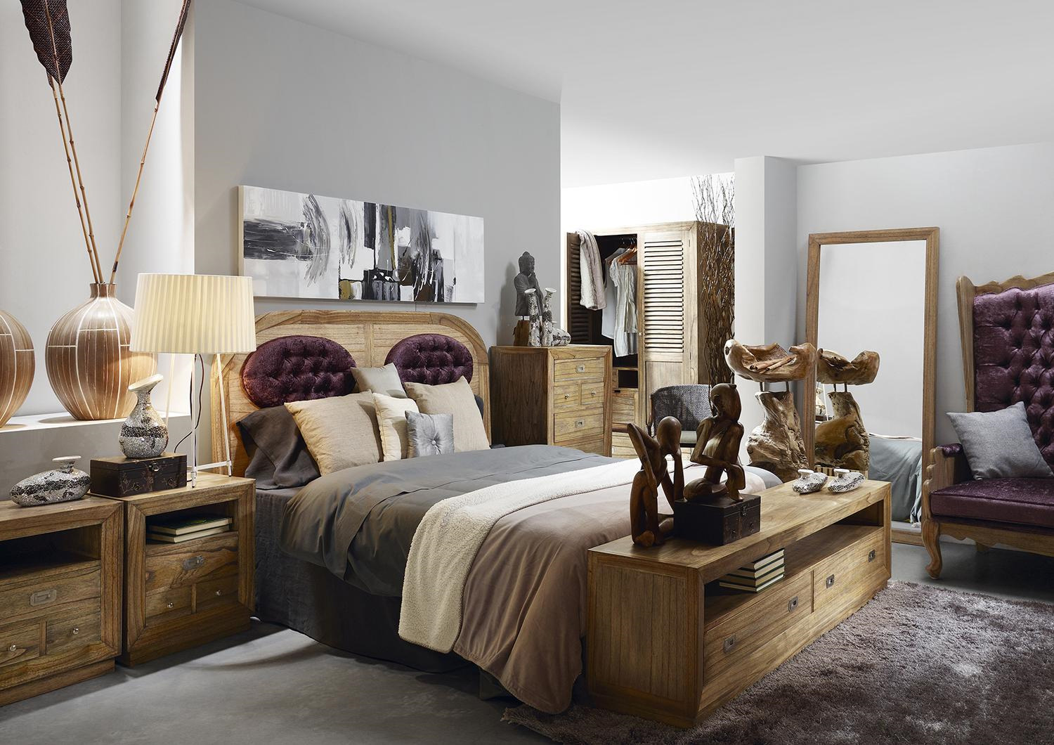Luxusný masívny nábytok do spálne Merapi Moycor