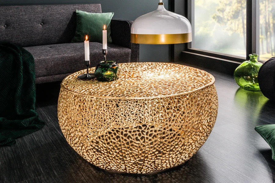 Estila Moderný glamour zlatý konferenčný stolík Hoja okrúhleho tvaru s organickým dizajnom z kovu 80 cm