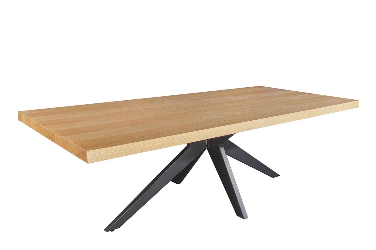 Estila Moderný dizajnový obdĺžnikový jedálenský stôl Dias so svetlou hnedou dubovou doskou a čiernymi kovovými nohami 240 cm