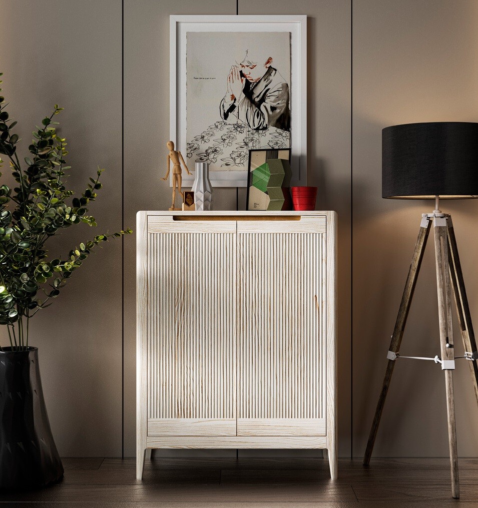 Estila Luxusný moderný obdĺžnikový botník Tallin s dvojdverovým riešením a naklonenými policami s vertikálnym vrúbkovaním 107 cm