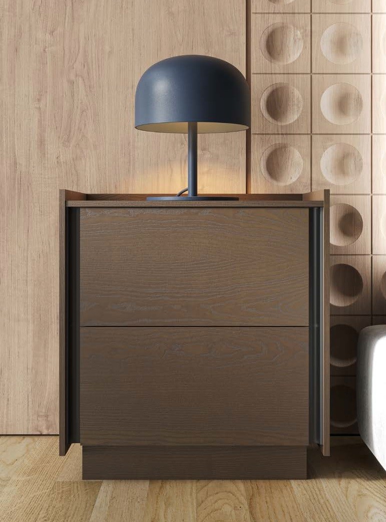 Estila Luxusný moderný obdĺžnikový masívny nočný stolík Praga s dvomi zásuvkami a vyvýšenými okrajmi 61 cm