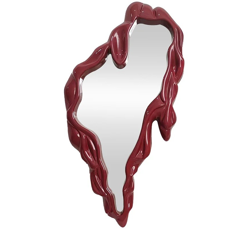 Estila Štýlové glamour asymetrické závesné zrkadlo Rubia s trojrozmerným roztápajúcim sa vzhľadom v červenej farbe 150 cm