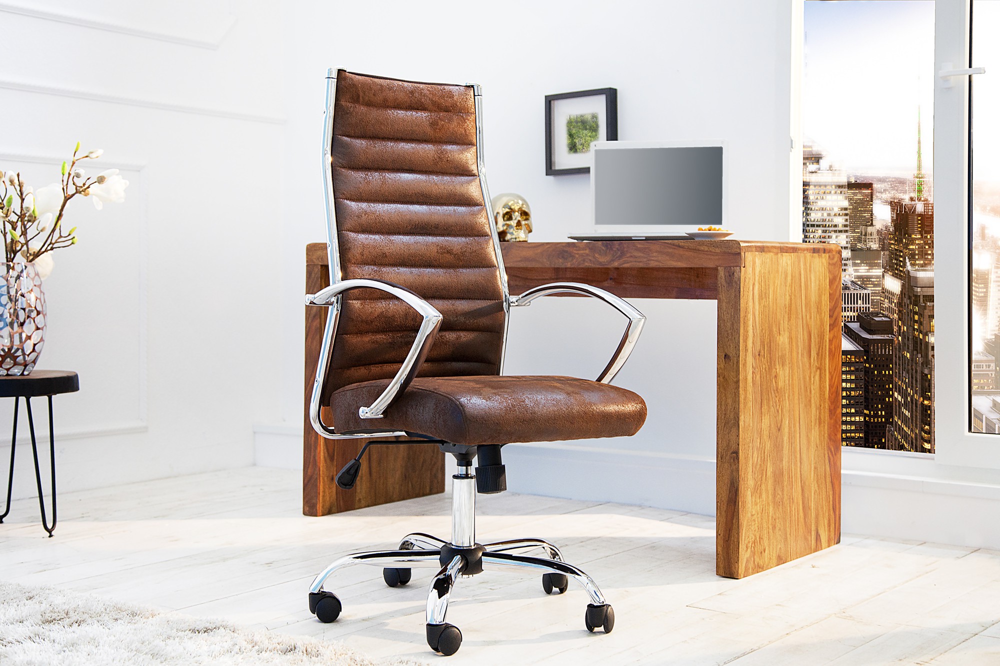 Estila Moderná kancelárska stolička Big Deal v hnedej antickej farbe s kovovou konštrukciou a nastaviteľnou výškou 107-117cm