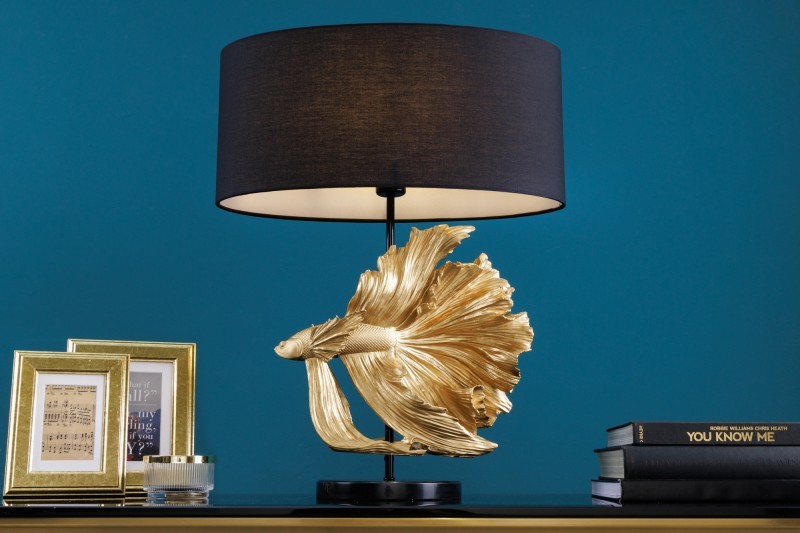 Estila Dizajnová art deco stolná lampa Sidoria so zlatou podstavou v tvare ryby a čiernym tienidlom 65cm